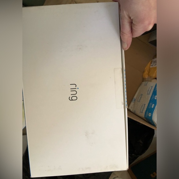 Ring Floodlight Cam Wired Plus open box black - Picture 2 of 13